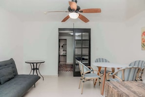Interior - Mojarra: Suite, Design with Kitchenette and Sofa Bed (Cancún)