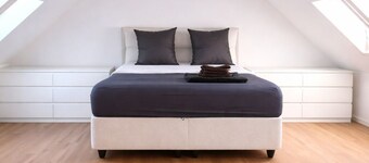 Duplex apartment in urban villa with parking & gym 3SZ