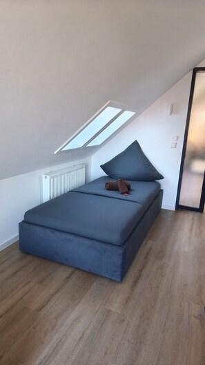4 Schlafzimmer, Schreibtisch, Bügeleisen/Bügelbrett, kostenloses WLAN