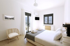 5 slaapkamers, een strijkplank/strijkijzer, gratis wifi, beddengoed