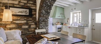 Tinos experience: the house