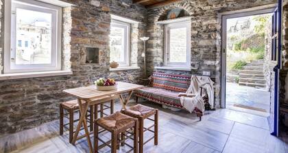 Delphis : the artist's house