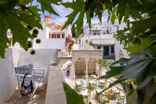 Platanos Cycladic house