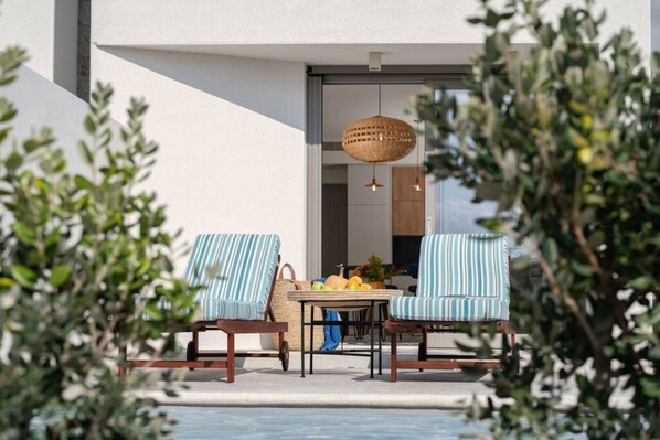 Terrace/patio - Naxos blue dream villa with pool (Agia Anna)