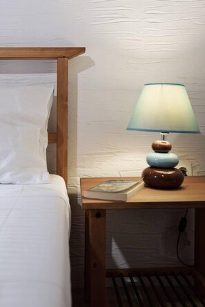 2 bedrooms, iron/ironing board, travel cot, free WiFi - Naxos Alyko Traditional Vacation House ''Mitatos'' (Naxos)