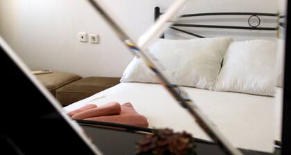 Nikolaou Apartments Upper Floor