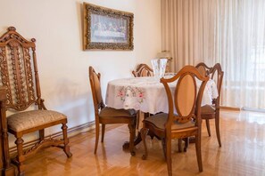 Dining - Apartment Vironos Trikala (Trikala)