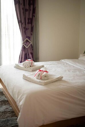 2 bedrooms, iron/ironing board, free WiFi, bed sheets - DimSim Home- House with name (Trikala)
