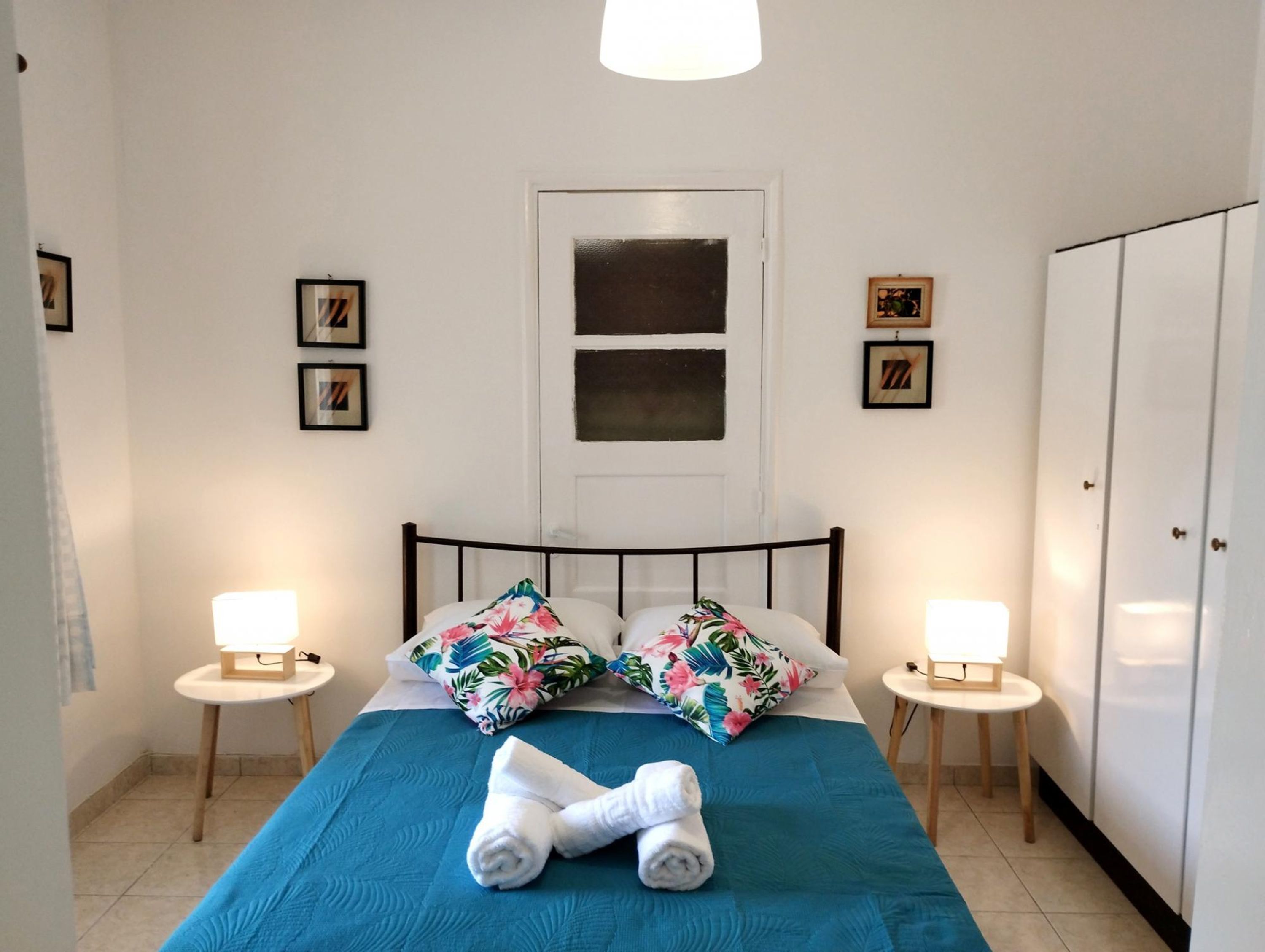 2 camere, ferro/asse da stiro, Wi-Fi gratuito, lenzuola