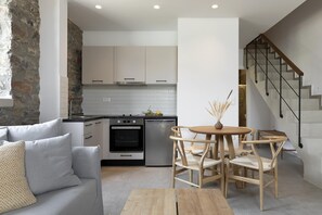 Interior - Lichnos Luxury Maisonette 3 (Sourpi)