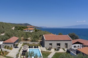 Exterior - Lichnos Luxury Suites Stoa (Sourpi)