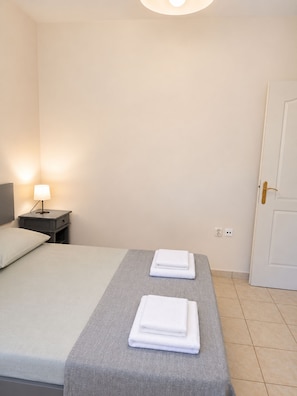1 bedroom, iron/ironing board, travel crib, WiFi (free)