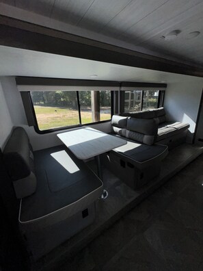 Immagine non classificata, 4 di 9, pulsante