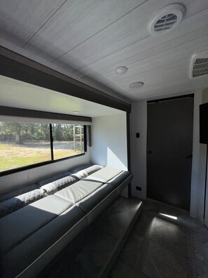 Immagine non classificata, 3 di 9, pulsante