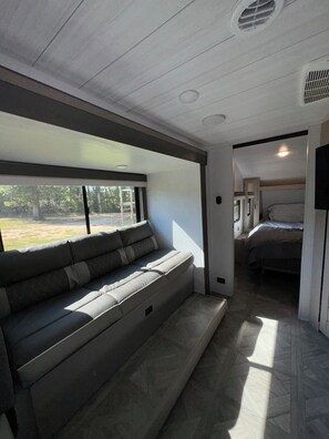 Immagine non classificata, 2 di 9, pulsante