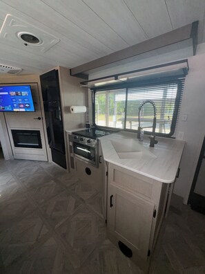 Immagine non classificata, 5 di 9, pulsante