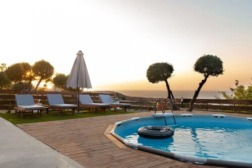 Sunset bliss villa in Karteros
