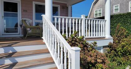 Waterfront home in charming Madison