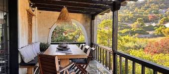 Villa Xenia and Akis