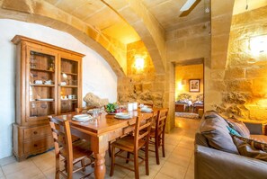 Nicht klassifiziertes Bild, 4 von 12, Schaltfläche