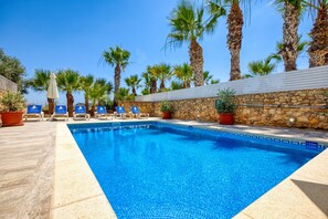 Nicht klassifiziertes Bild, 2 von 37, Schaltfläche