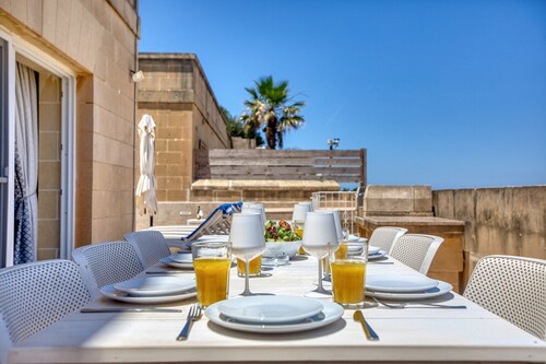 Rebekah – Ghasri Holiday Home