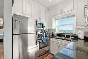Fridge, microwave, oven, stovetop - Beach Escape with Never Ending Views and Direct Beach Access (Ormond Beach)