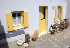 Exterior detail - Amberi, Tinos in Panormos (Panormos)