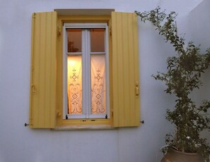 Exterior detail - Amberi, Tinos in Panormos (Panormos)