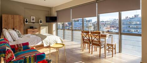 1 chambre, lit parapluie, Wi-Fi gratuit, draps fournis