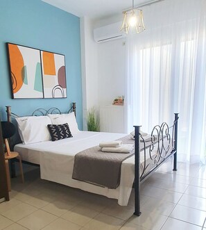 1 bedroom, iron/ironing board, bed sheets - Casa Kali 3 Apartment (Heraklion)