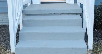 Cozy 3 BdRm Cape Cottage in Green Park, RVA - 10 minutes 2 Downtown