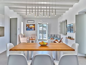 Dining - La Vitalite Luxury Villa in Paros (Aliki)