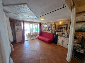 TV, fireplace, stereo - Beautiful Unique Family Villa Emily - Five Bedroom Holiday Home With Pool (Lovran)