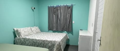 Iron/ironing board, WiFi