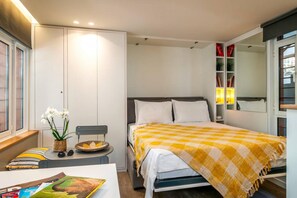 1 bedroom, desk, iron/ironing board, free WiFi - Cozy Nest at Acropolis Footsteps (Athina)