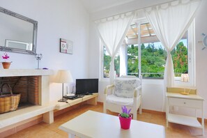 Living area - Villa Dionisis in Paxi (Paxi)