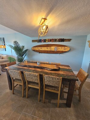 Dining - Direct Oceanfront, Ground-Floor
2 bdr 2 bath with Ocean Views! (Cocoa Beach)