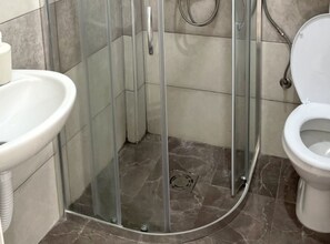 Shower, hair dryer, towels - Comfort Apartments N - Studio apartment 1 (Sutomore)