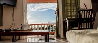 Cozy 1-bedroom apartment in fabulous Pospect with AC