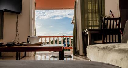 Cozy 1-bedroom apartment in fabulous Pospect with AC