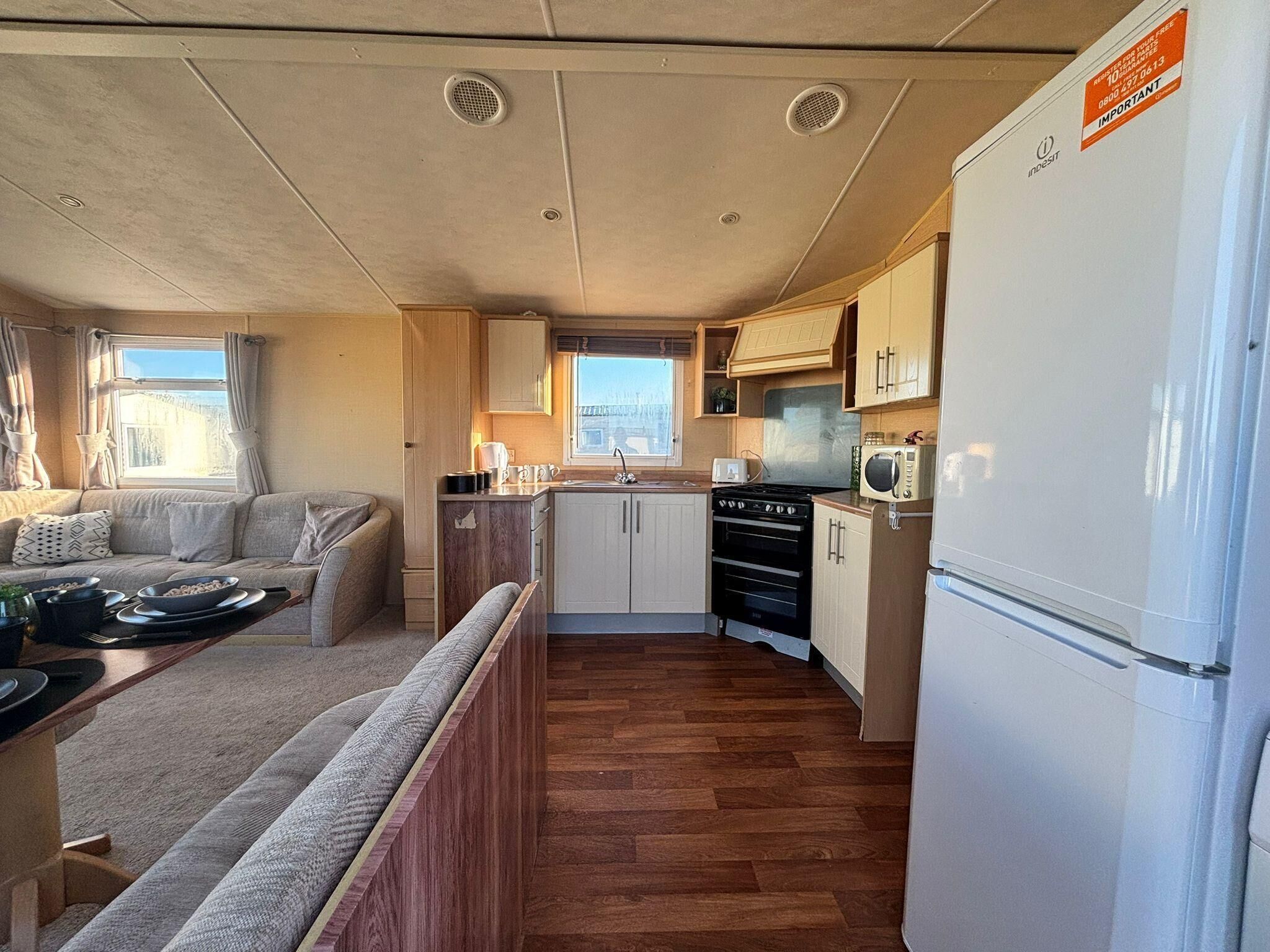 Enjoy cooking up a storm for the family in this bright modern kitchen. Its the perfect place to start the day with a hot cup of coffee.
