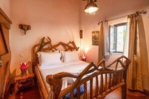 3 bedrooms, iron/ironing board, travel cot, bed sheets - Villa Lenio Paxos in Anemogiannatika (Anemogiannatika)