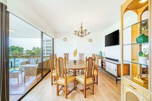 Dining - Beach Paradise 4BR with view (Viña del Mar)