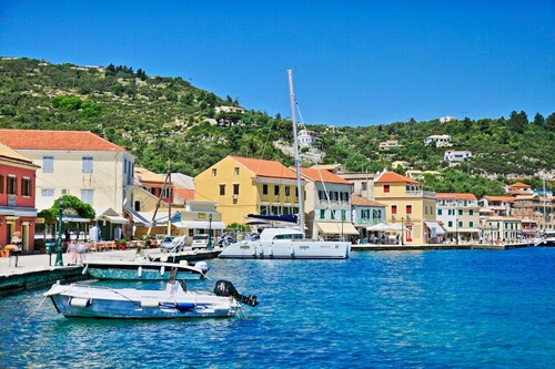 Amphitrite in Paxi with 2 bedrooms and 2 bathrooms