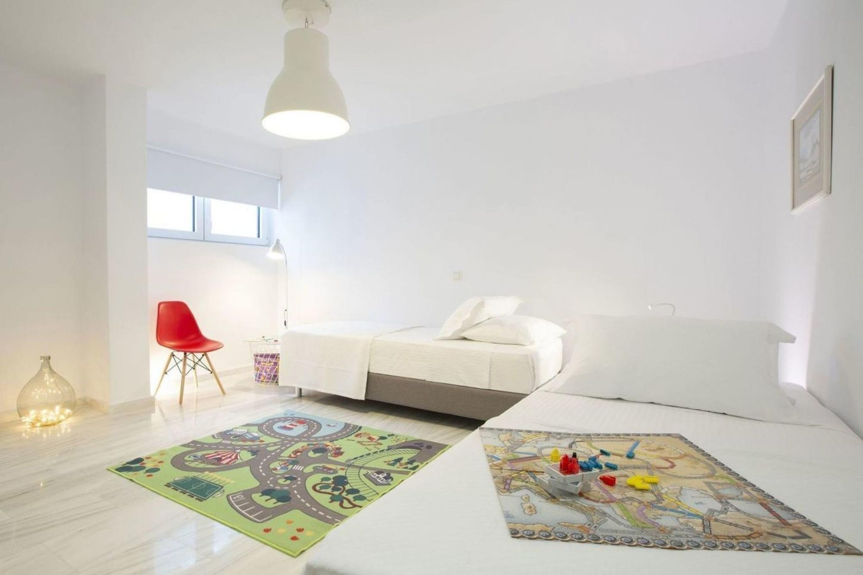 4 bedrooms, iron/ironing board, travel cot, free WiFi