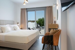 4 bedrooms, iron/ironing board, travel cot, free WiFi - Aloft Luxury - Villa Lefkia with heated pool (Apolpena)