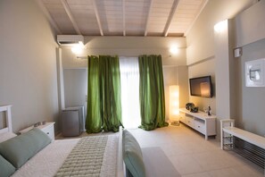 1 bedroom, iron/ironing board, free WiFi, bed sheets - NV Green Suite Nikiana Lefkada — AV Properties (Nikiana)