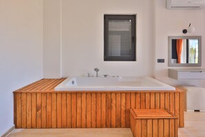 Shower, hair dryer, towels - Villa Celik in Kalkan (Kalkan)