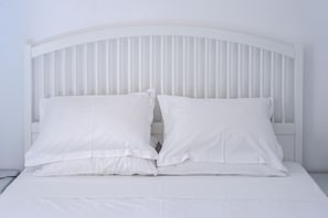 2 bedrooms, iron/ironing board, travel cot, bed sheets - Villa Maria in Paxi with 2 bedrooms and 1 bathrooms (Paxi)